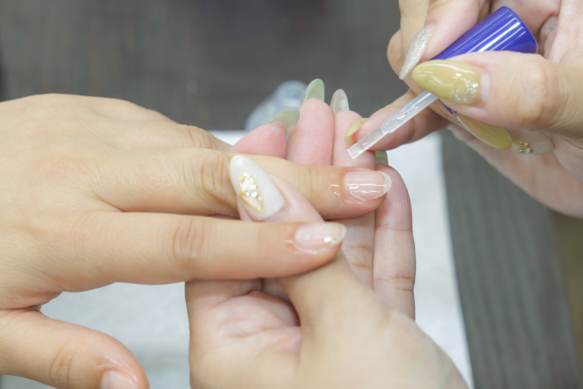 ささくれや小爪を改善するハンドケア